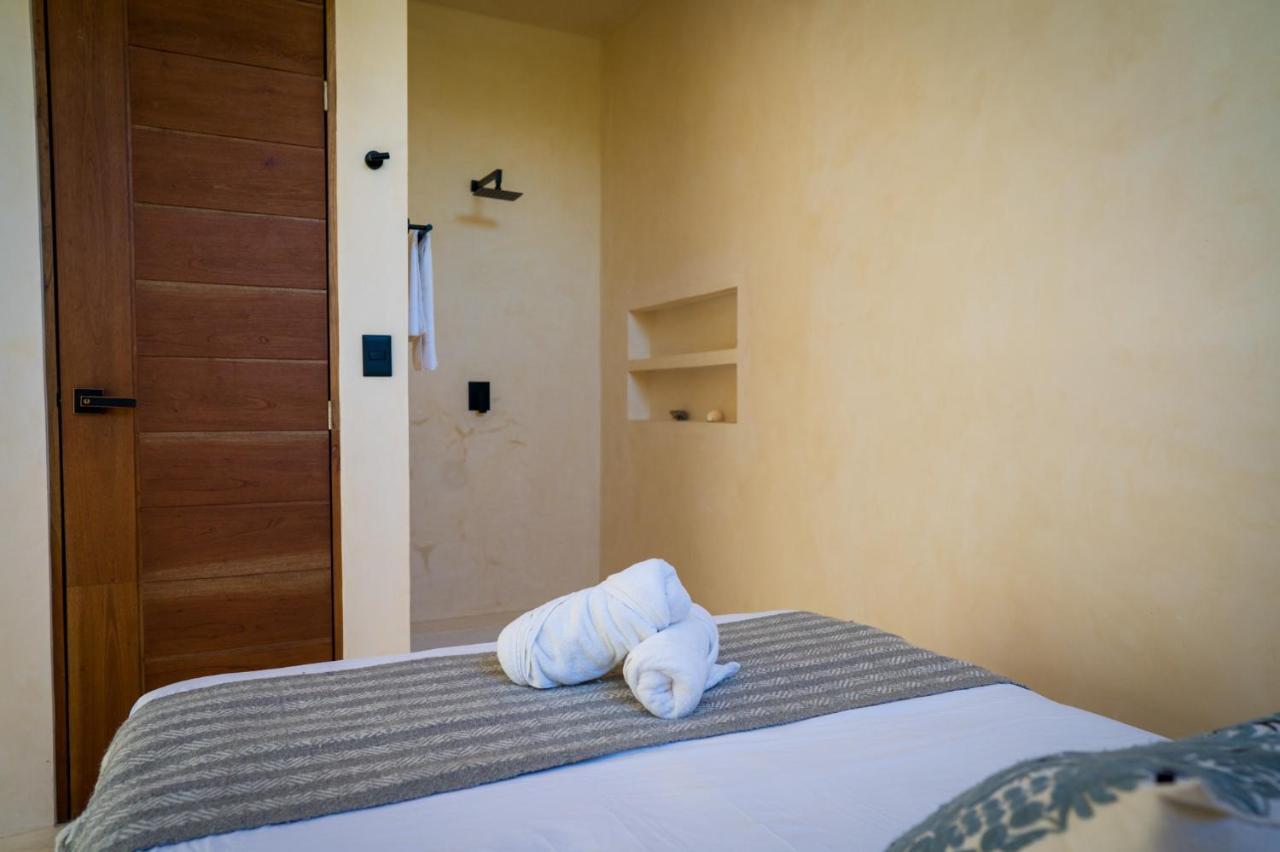 Tikul Hotel Boutique ホルボックス島 エクステリア 写真