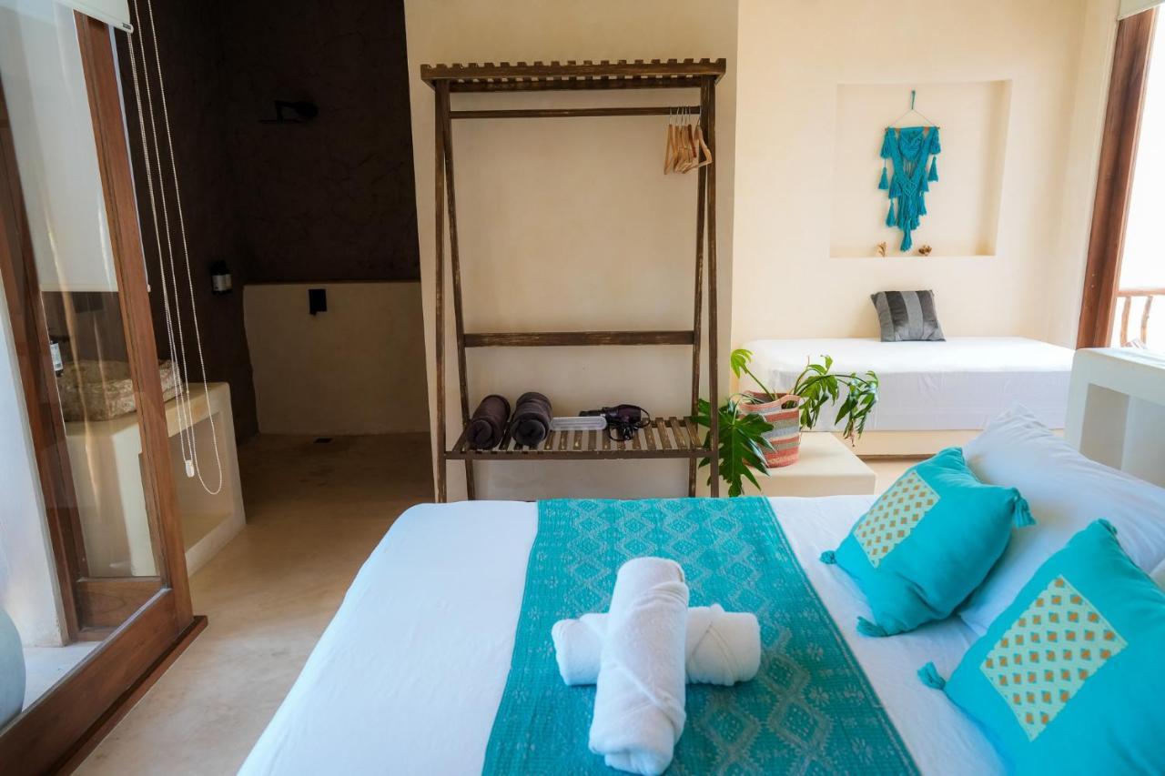 Tikul Hotel Boutique ホルボックス島 エクステリア 写真